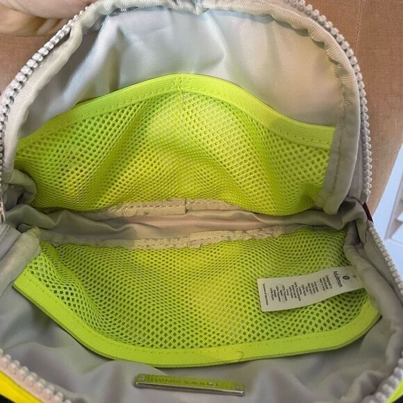 LULULEMON | everywhere belt bag neon multicolor - Picture 9 of 11
